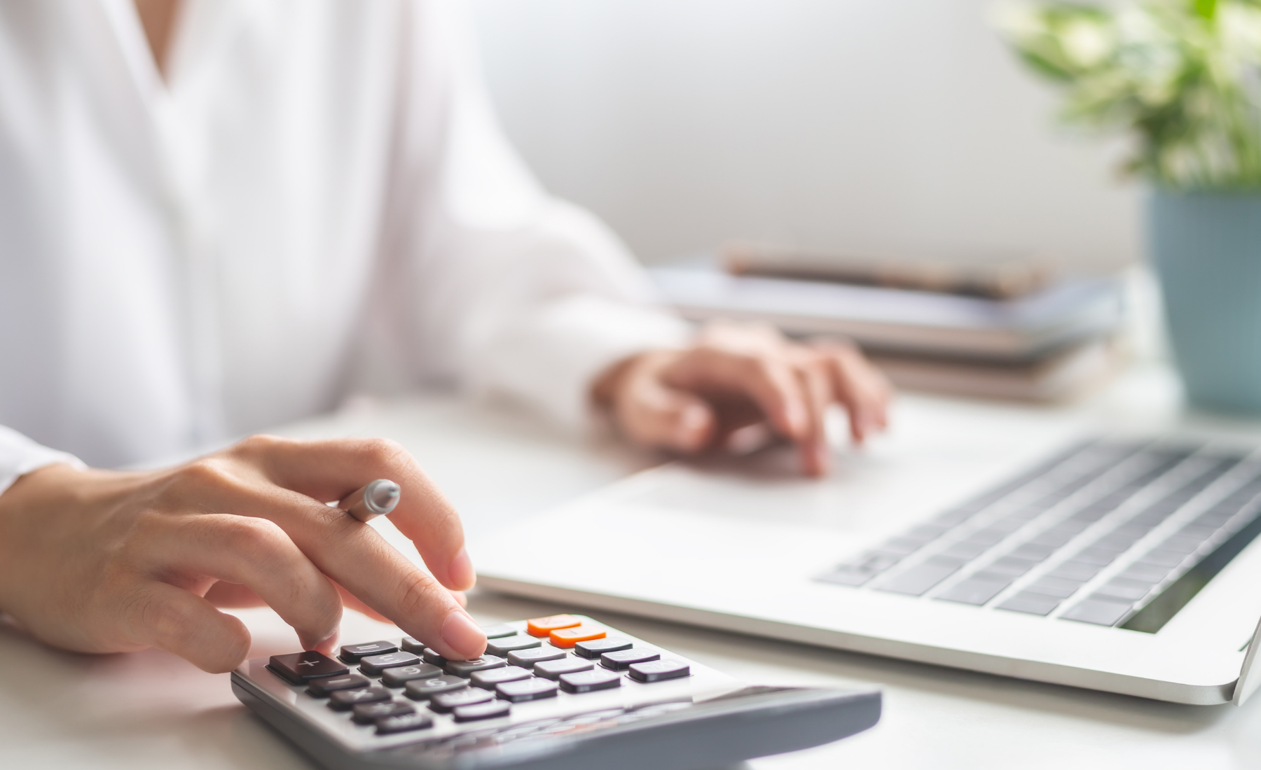 Magenballon vs. Abnehmspritze: Kosten im Vergleich